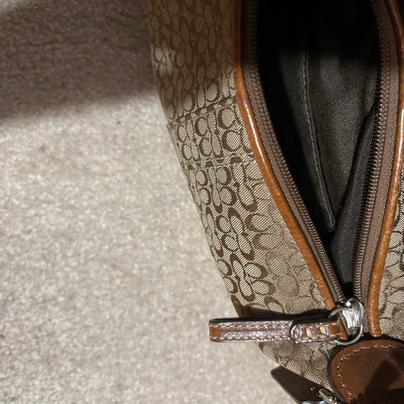 Coach purse - Picture 2 of 4